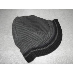 Шапка с козырьком C&A